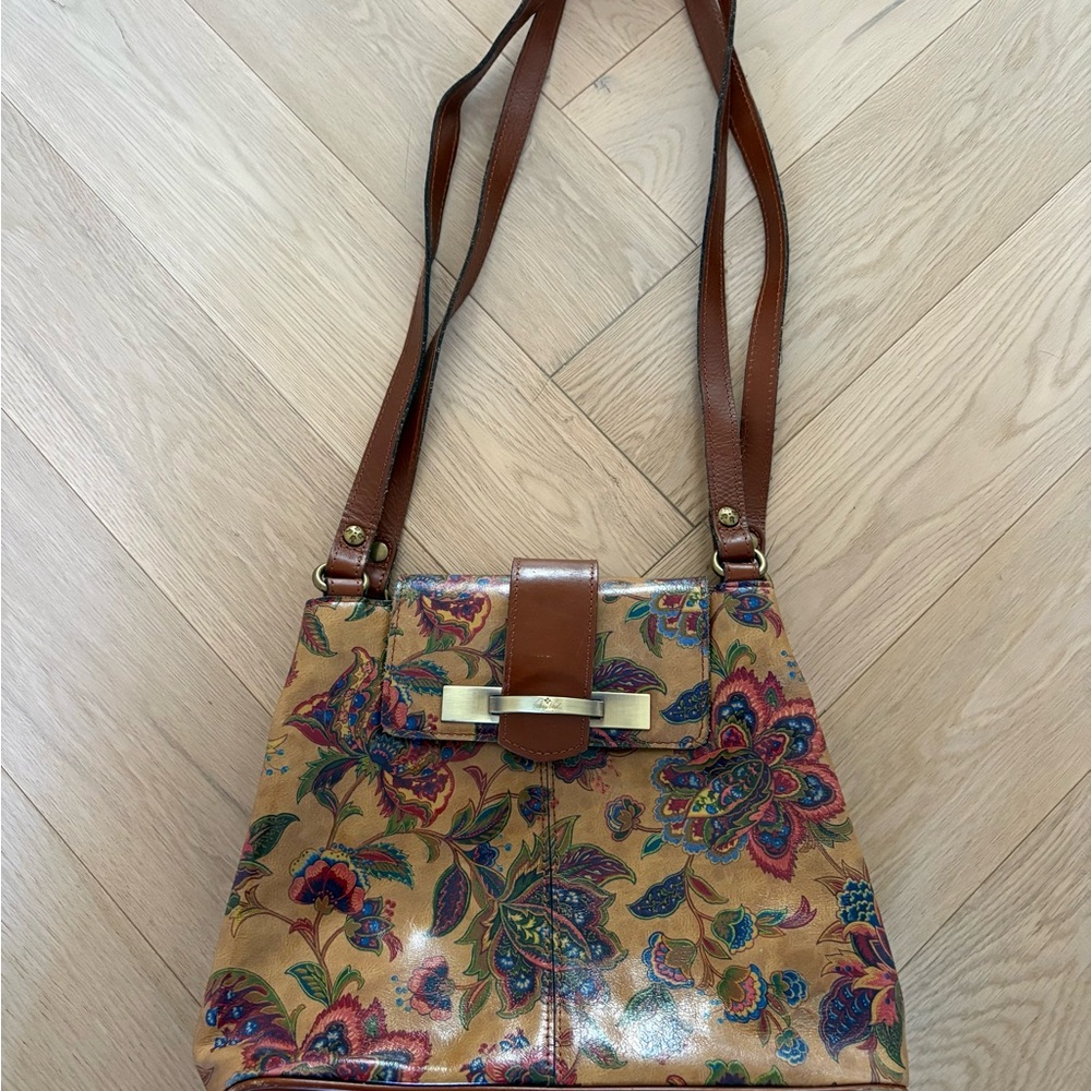 Patricia Nash LARONE French Tapestry Flowers 🌺 LEATHER Shoulder Handbag Purse - Picture 2 of 13